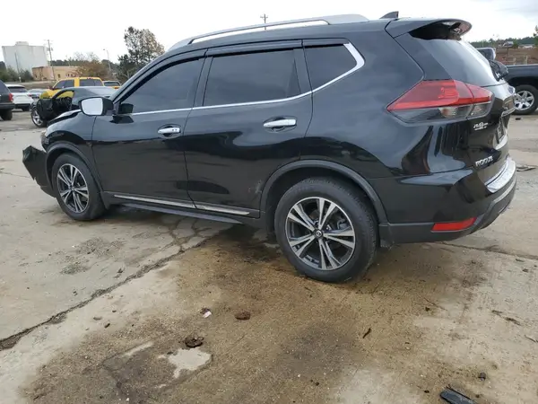 5N1AT2MT4JC811873 2018 NISSAN ROGUE - Image 2