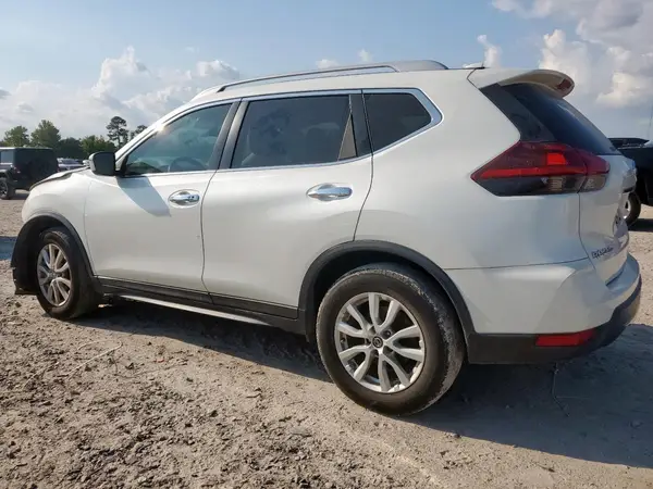 5N1AT2MT4JC813283 2018 NISSAN ROGUE - Image 2