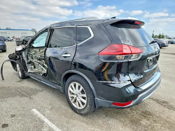 5N1AT2MT4JC814689 2018 NISSAN ROGUE - Image 2