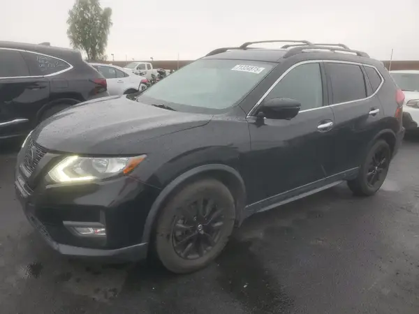 5N1AT2MT4JC826938 2018 NISSAN ROGUE - Image 1