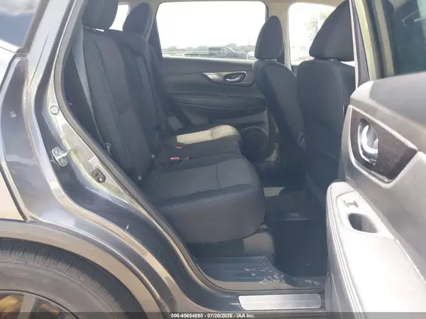 5N1AT2MT4JC835784 2018 NISSAN ROGUE - Image 8