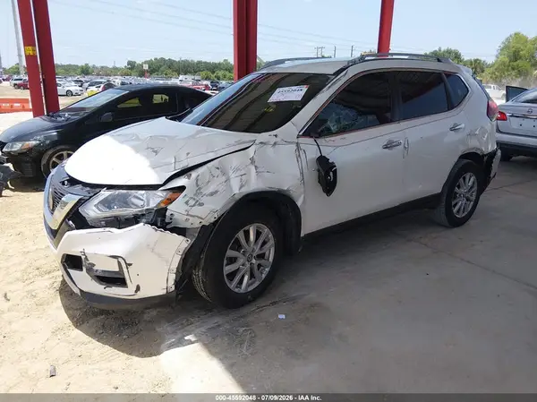5N1AT2MT4JC836773 2018 NISSAN ROGUE - Image 2