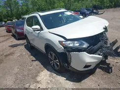 5N1AT2MT4JC844811 2018 NISSAN ROGUE