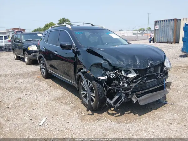 5N1AT2MT4JC845666 2018 NISSAN ROGUE - Image 1