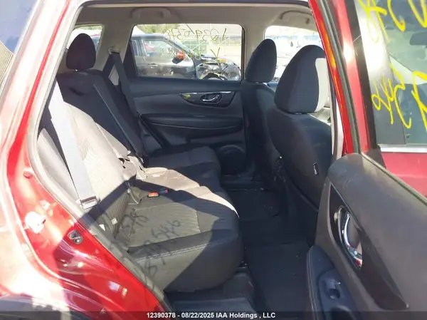 5N1AT2MT4JC847546 2018 NISSAN ROGUE - Image 8