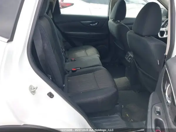 5N1AT2MT4JC851709 2018 NISSAN ROGUE - Image 8