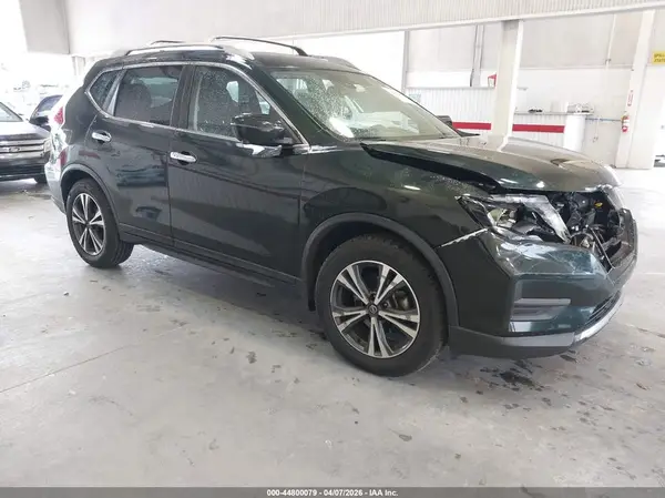 5N1AT2MT4KC701519 2019 NISSAN ROGUE - Image 1