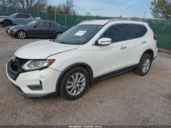 5N1AT2MT4KC715355 2019 NISSAN ROGUE - Image 2