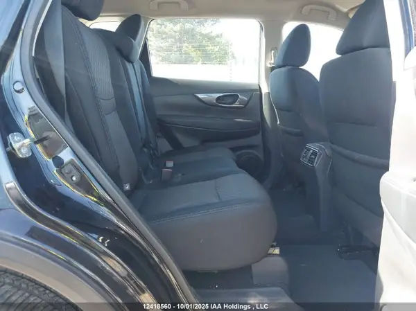 5N1AT2MT4KC724640 2019 NISSAN ROGUE - Image 8