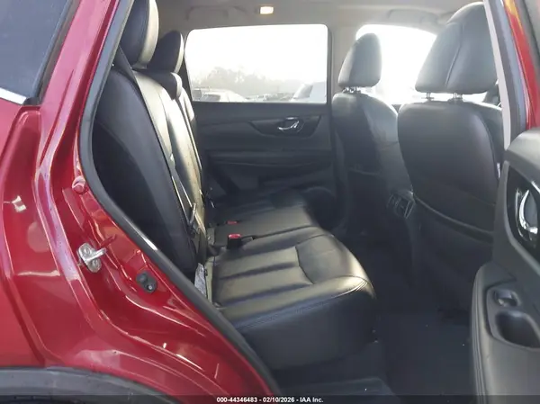 5N1AT2MT4KC728963 2019 NISSAN ROGUE - Image 8