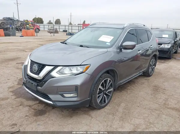 5N1AT2MT4KC740143 2019 NISSAN ROGUE - Image 2