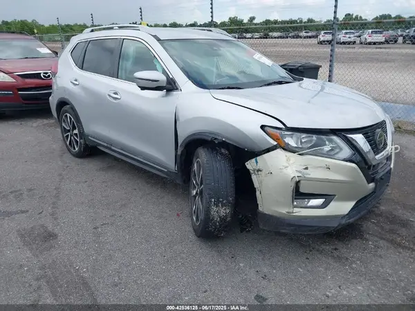 5N1AT2MT4KC741289 2019 NISSAN ROGUE - Image 1