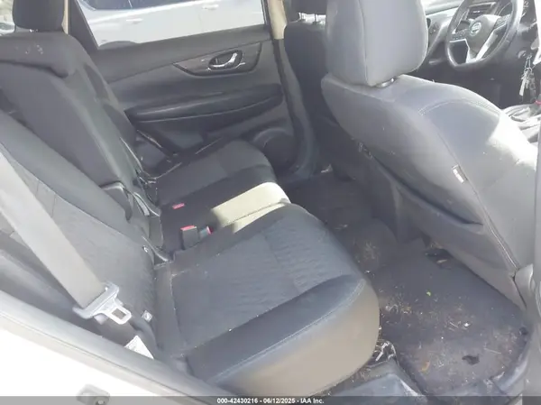5N1AT2MT4KC744340 2019 NISSAN ROGUE - Image 8