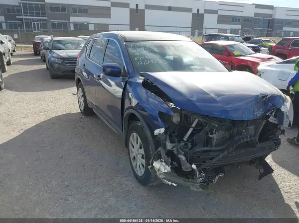 5N1AT2MT4KC745357 2019 NISSAN ROGUE - Image 1