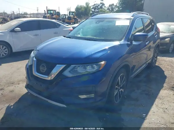 5N1AT2MT4KC745424 2019 NISSAN ROGUE - Image 2
