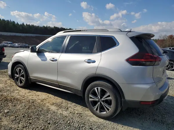 5N1AT2MT4KC753331 2019 NISSAN ROGUE - Image 2