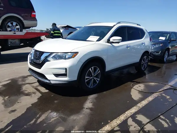 5N1AT2MT4KC755175 2019 NISSAN ROGUE - Image 2