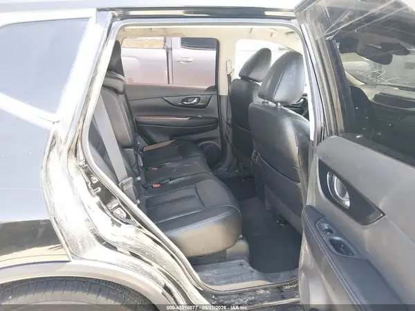5N1AT2MT4KC774602 2019 NISSAN ROGUE - Image 8