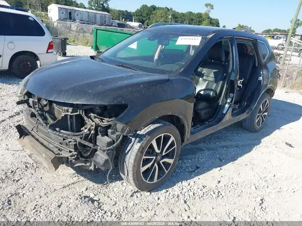 5N1AT2MT4KC777113 2019 NISSAN ROGUE - Image 2