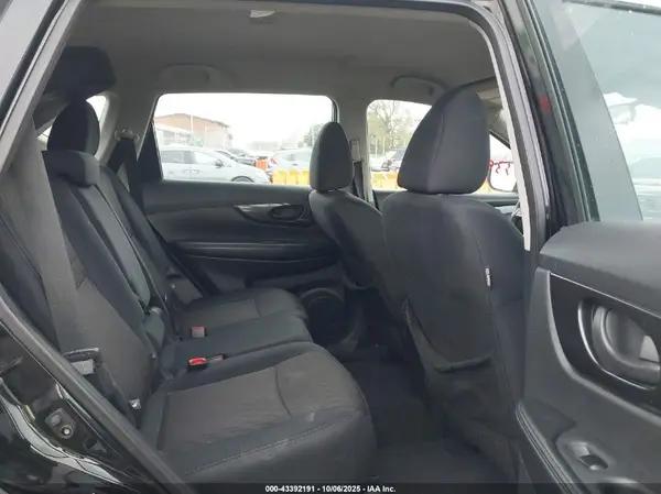 5N1AT2MT4KC783185 2019 NISSAN ROGUE - Image 8