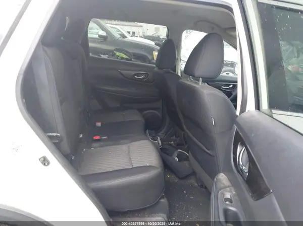 5N1AT2MT4KC783509 2019 NISSAN ROGUE - Image 8