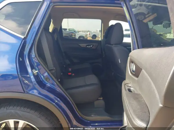 5N1AT2MT4KC784269 2019 NISSAN ROGUE - Image 8
