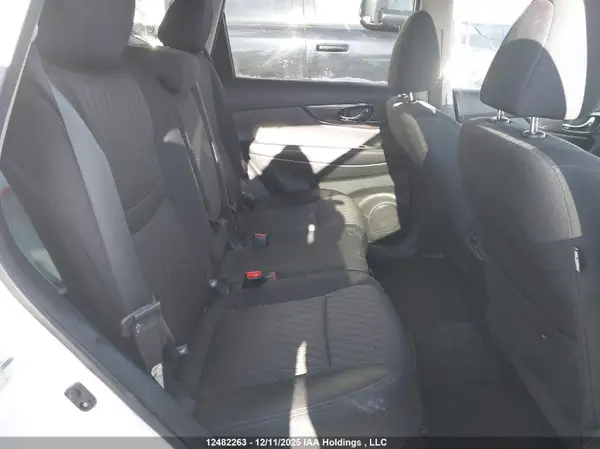 5N1AT2MT4KC793408 2019 NISSAN ROGUE - Image 8