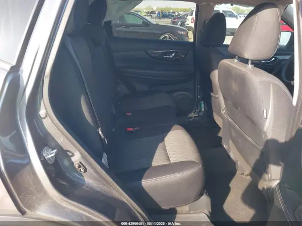 5N1AT2MT4KC803418 2019 NISSAN ROGUE - Image 8