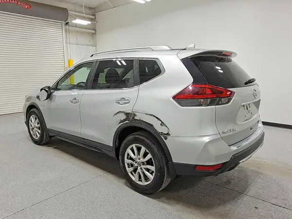 5N1AT2MT4KC812717 2019 NISSAN ROGUE - Image 2