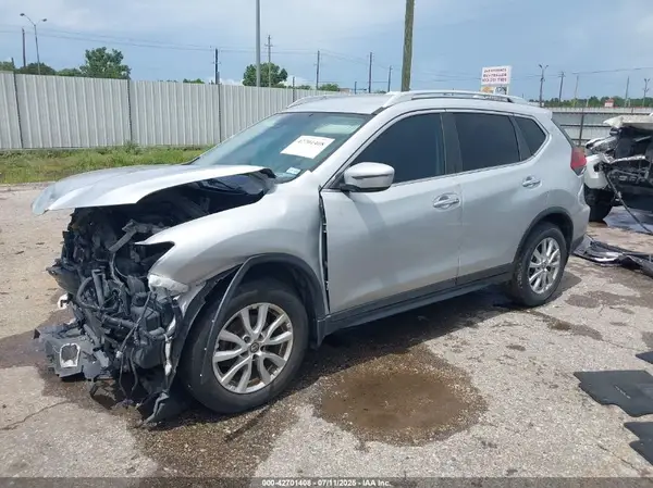 5N1AT2MT4KC812782 2019 NISSAN ROGUE - Image 2