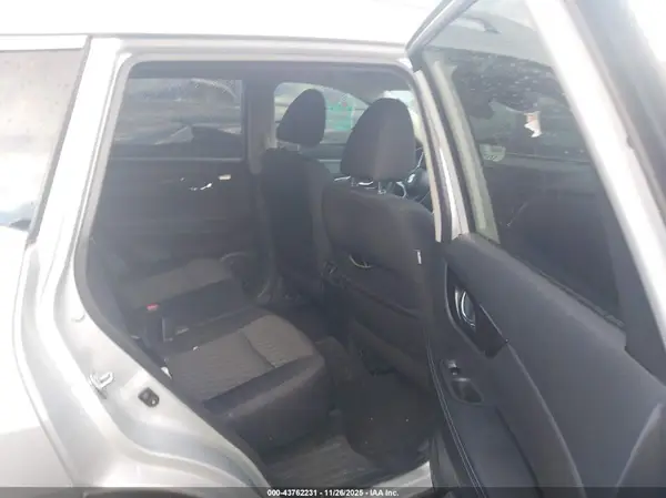 5N1AT2MT4KC813124 2019 NISSAN ROGUE - Image 8