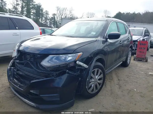 5N1AT2MT4KC816055 2019 NISSAN ROGUE - Image 2