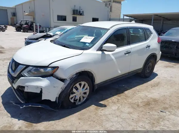 5N1AT2MT4KC821840 2019 NISSAN ROGUE - Image 2