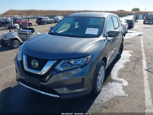 5N1AT2MT4KC823314 2019 NISSAN ROGUE - Image 2