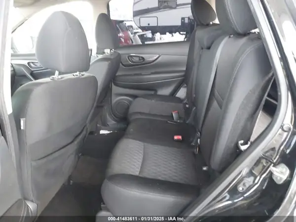 5N1AT2MT4KC839643 2019 NISSAN ROGUE - Image 8
