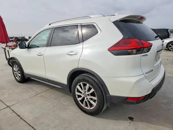 5N1AT2MT4LC753900 2020 NISSAN ROGUE - Image 2