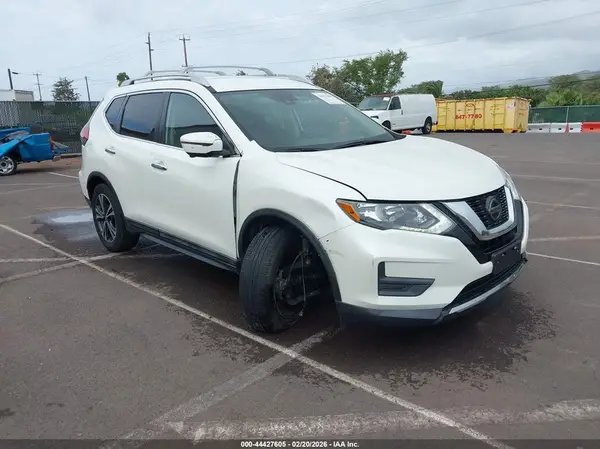 5N1AT2MT4LC755940 2020 NISSAN ROGUE - Image 1
