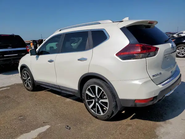 5N1AT2MT4LC757607 2020 NISSAN ROGUE - Image 2