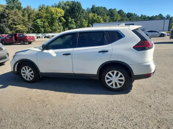 5N1AT2MT4LC805560 2020 NISSAN ROGUE - Image 2