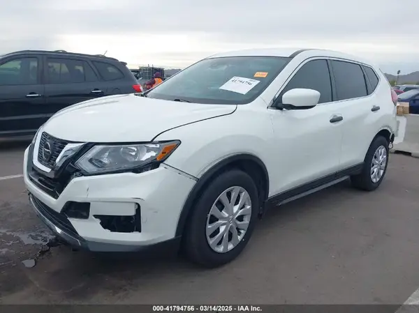 5N1AT2MT4LC809740 2020 NISSAN ROGUE - Image 2