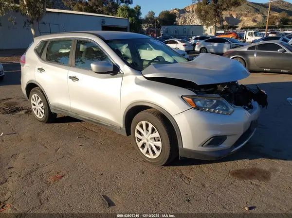 5N1AT2MT5GC742992 2016 NISSAN ROGUE - Image 1