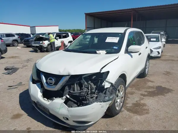 5N1AT2MT5GC755886 2016 NISSAN ROGUE - Image 2
