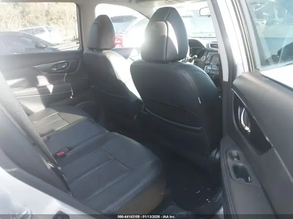 5N1AT2MT5GC864834 2016 NISSAN ROGUE - Image 8