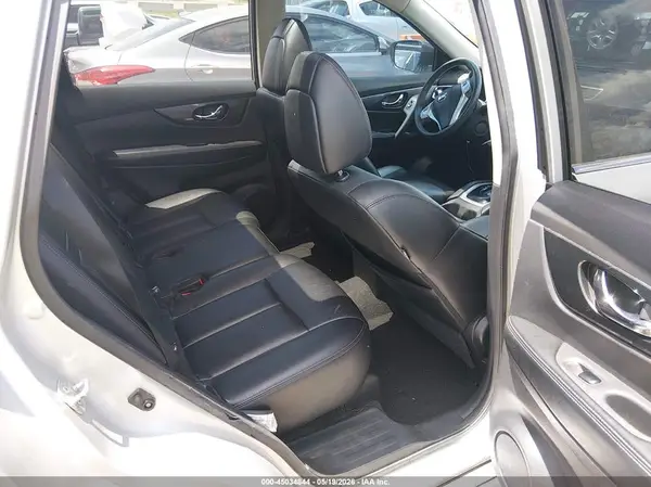 5N1AT2MT5GC884064 2016 NISSAN ROGUE - Image 8