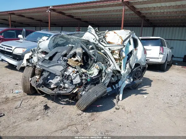 5N1AT2MT5GC896537 2016 NISSAN ROGUE - Image 2
