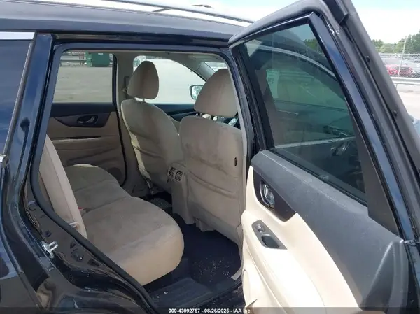 5N1AT2MT5GC919136 2016 NISSAN ROGUE - Image 8