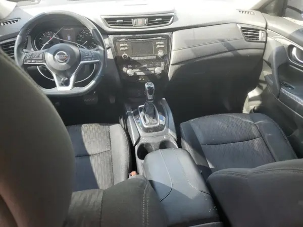 5N1AT2MT5HC738586 2017 NISSAN ROGUE - Image 8