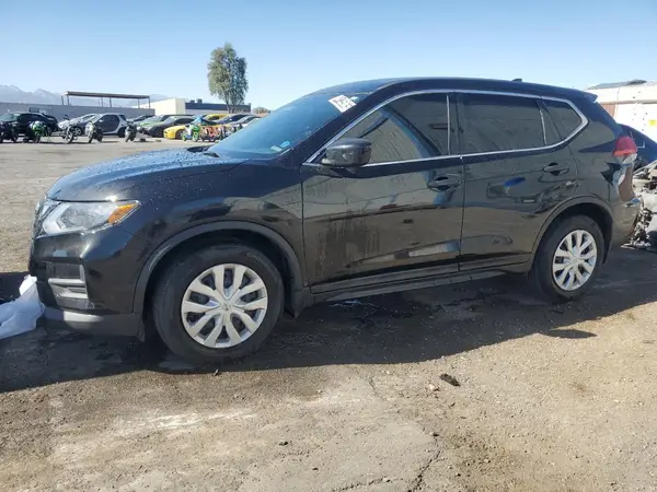 5N1AT2MT5HC738782 2017 NISSAN ROGUE - Image 1
