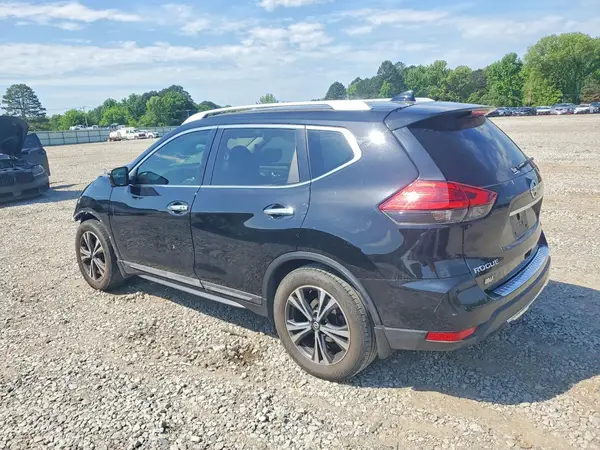 5N1AT2MT5HC749426 2017 NISSAN ROGUE - Image 2