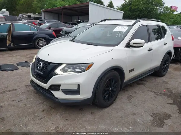 5N1AT2MT5HC757137 2017 NISSAN ROGUE - Image 2